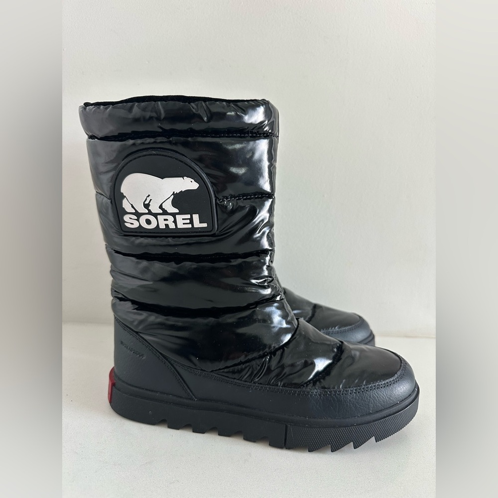 Sorel Black Joan of Arctic Next Lite Mid Puffy Snow Boots Women’s Size 6